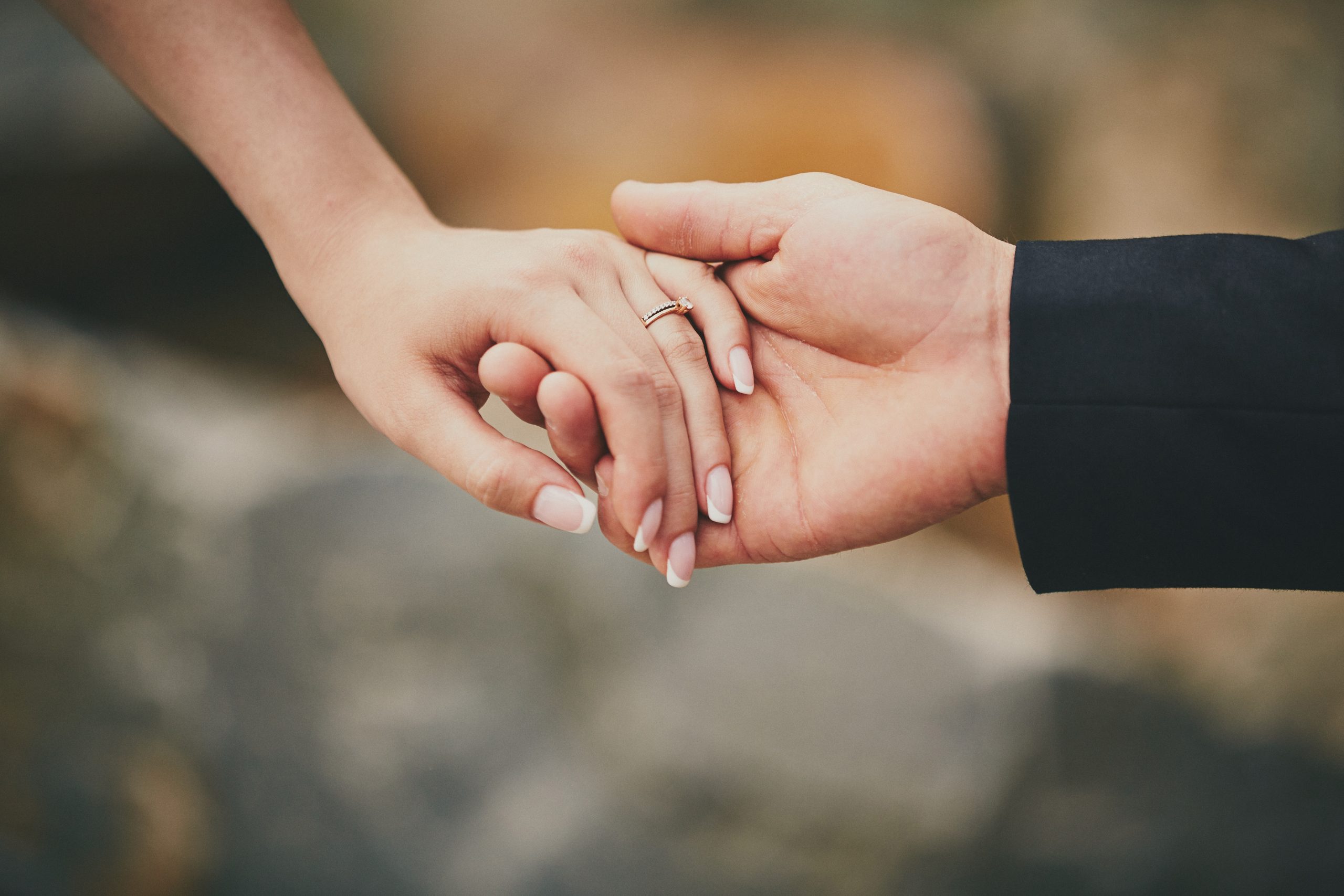 Just Got Engaged? Here’s 16 Things Every Couple Needs To Do After Getting Engaged